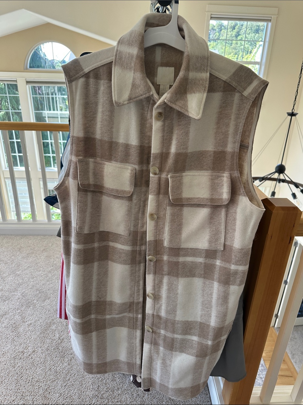 H&M women’s Sleeveless Plaid Shacket - Cream & Taupe